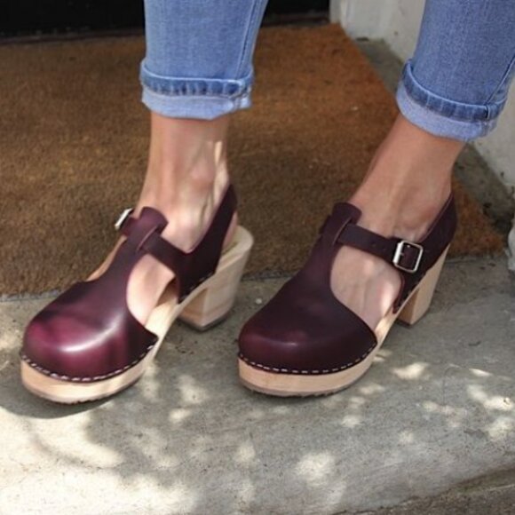Lotta From Stockholm Women's T-Bar Low Wood Clog Sandals in Aubergine Size 41 - Picture 1 of 9
